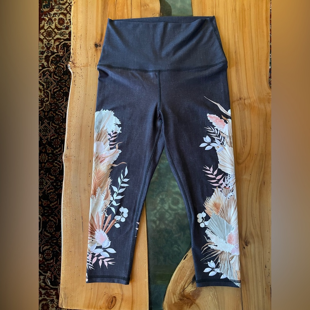 Silver Icing Exclusive Crops Size Large